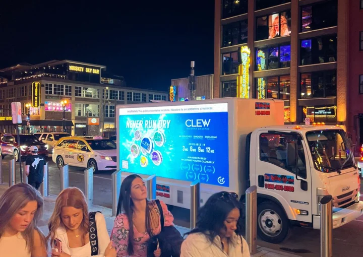 mobile-billboard-truck-advertising
